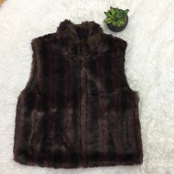 None Jackets & Blazers - Faux Fur Vest M/L